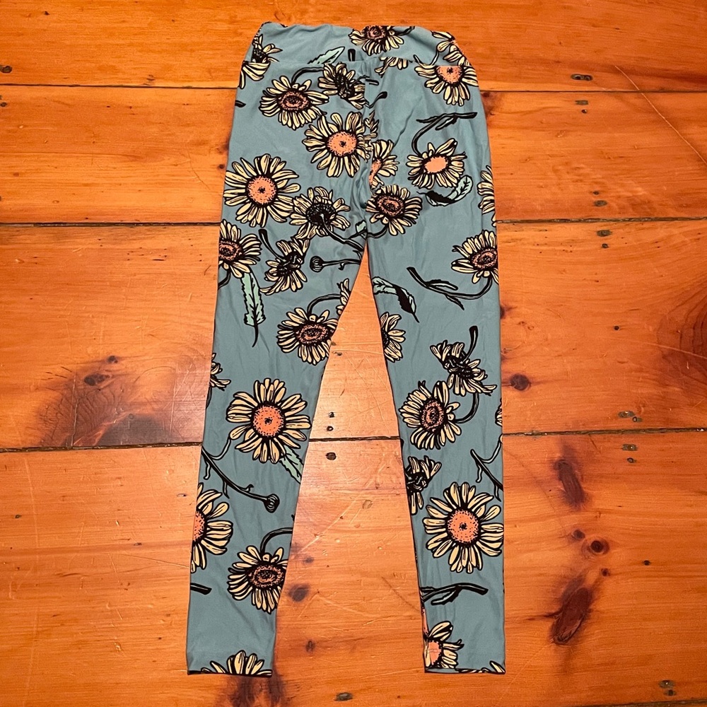 LuLaRoe Blue Floral Leggings